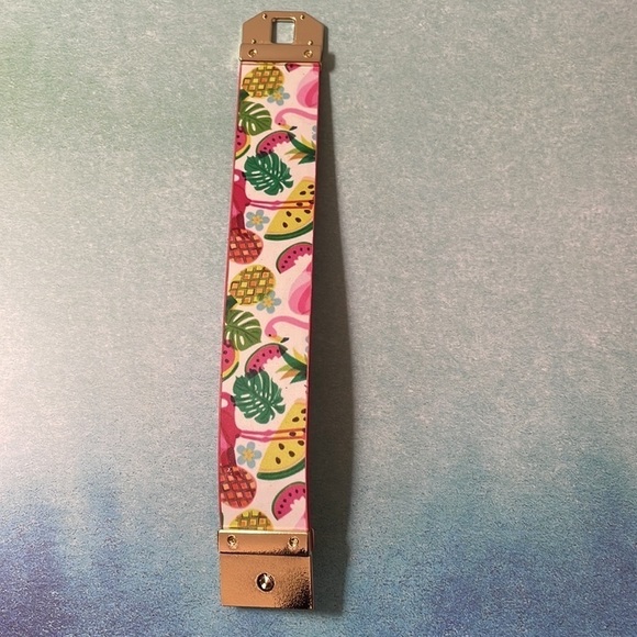 Tropical Flamingo Gold Clasp Bracelet - Picture 11 of 17